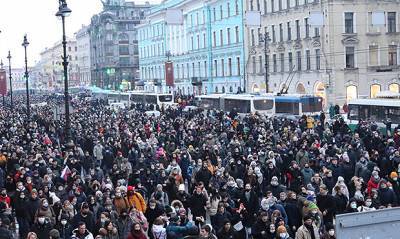 В Петербурге после массовой протестной акции сменили начальника Центра «Э»