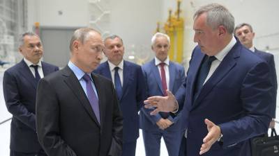 Кремль анонсировал доклад Рогозина к Путину