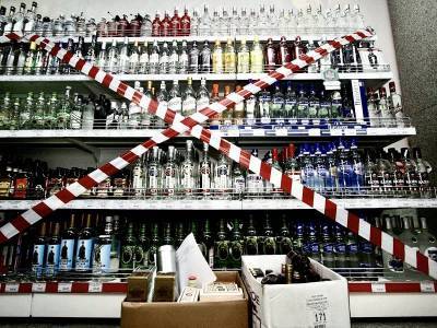 Смоленскую фирму, торговавшую «левым» алкоголем, оштрафовали на крупную сумму