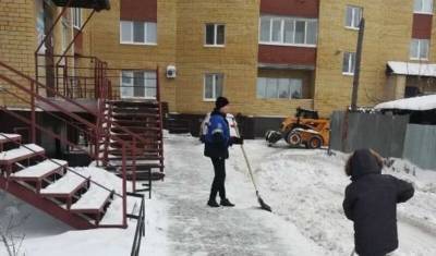 Потепление в Тюмени сыграло на руку при уборке снега
