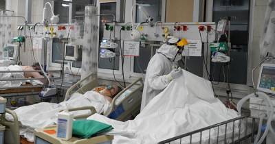 В больницах в Москве свободно более 50% коек для пациентов с COVID-19