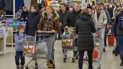 Расходы жителей России на базовые продукты увеличились в январе