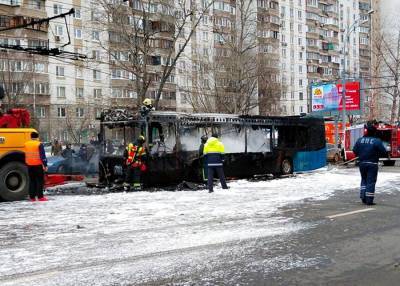 Ликвидировано возгорание автобуса на юго-западе Москвы