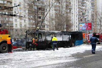 На юго-западе Москвы сгорел автобус