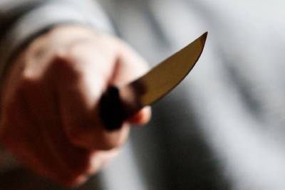 Мужчина набросился с ножом на водителя автобуса в Твери