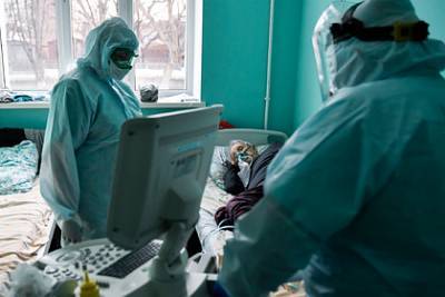 В России впервые с конца октября выявлено менее 18 тысяч случаев коронавируса
