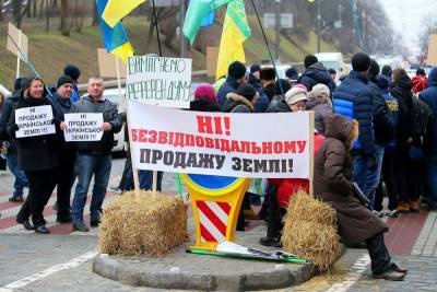 На Украине не спешат проводить референдум о продаже земли иностранцам
