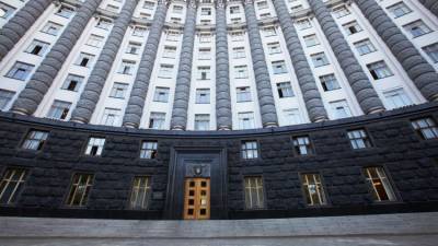 Эксперт прогнозирует отставку Кабмина Украины и новую коалицию в Раде