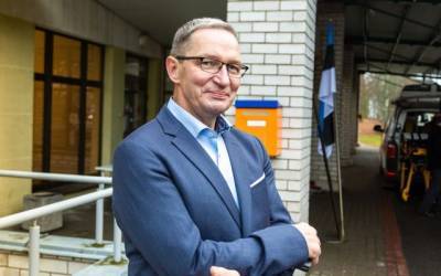 Скандал в Эстонии: Представителям элиты предлагали вакцинацию вне очереди