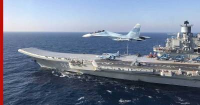 Слухи о пожаре на авианосце "Адмирал Кузнецов" опровергли в "Звездочке"