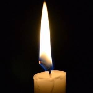 В Украине сегодня на телеканалах зажгут свечи в память о жертвах Холокоста