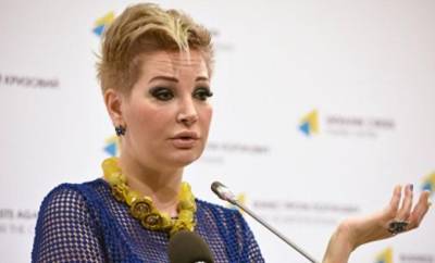 Мария Максакова не вернулась в Россию, а прилетела в Москву на суд