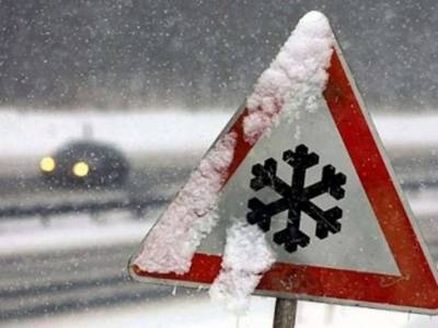 В Одессу из-за снегопада ограничили въезд транспорта