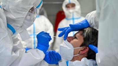В Германии добровольцев учат делать тесты на коронавирус