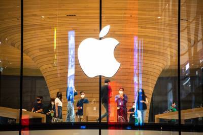 На 11 миллиардов долларов больше чем в прошлом году: на какую выручку ожидают Apple