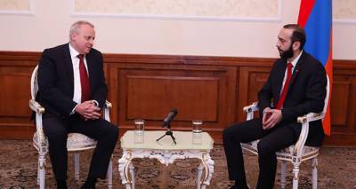 Военнопленные и статус Карабаха: Арарат Мирзоян встретился с послом России