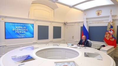 Жилье и работа у каждого: Путин назвал гаранты развития глобальной экономики