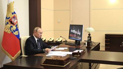 Путин заявил о последовательной реализации договоренности по Карабаху