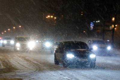 Московских водителей предупредили о сильном снегопаде 28 января