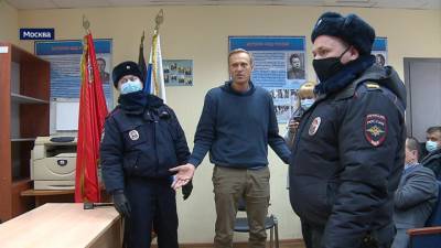 К Навальным пришли с обыском из-за нарушения санитарных норм