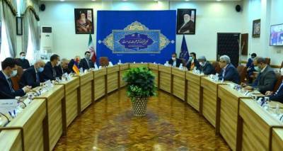 Министр экономики Армении обсудил в Иране вопросы новых инвестиционных программ