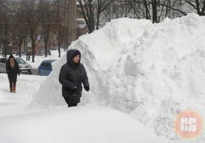 В Украине выпадет 40 сантиметров снега, объявлен красный уровень опасности. Каким регионам готовиться
