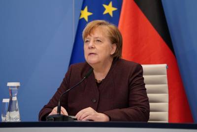 Меркель в Давосе говорила о дефиците вакцин, равноправии и цифровом суверенитете