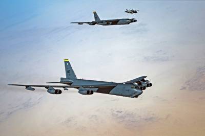 Стратегические бомбардировщики США пролетели вдоль границ Ирана