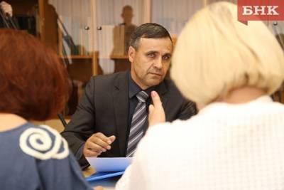 Сидячая забастовка помогла депутату из Сосногорска получить нужный протокол