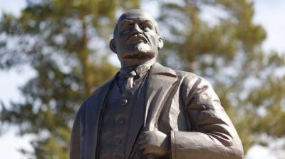 Украина лишилась последнего памятника Ленину