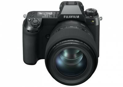 Анонсирована среднеформатная камера Fujifilm GFX 100S с сенсором 102 Мп и ценой $6000, а также компактная беззеркальная модель Fujifilm X-E4