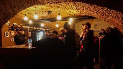 Сидр, пиво и PlayStation: бары в Петербурге расширяют ассортимент