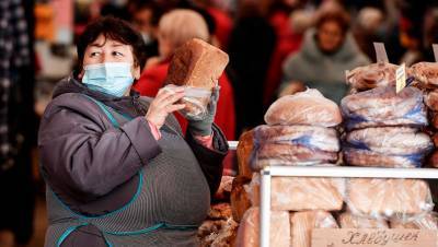 Россияне в январе стали тратить больше денег на продукты питания