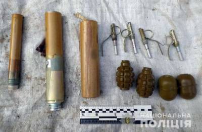 В Донецкой области правоохранители изъяли у местного жителя арсенал боеприпасов