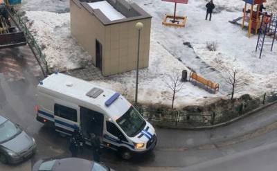Московская полиция завершила к этому часу большую часть обысков у активистов оппозиции