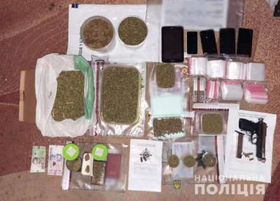 На Кировоградщине правоохранители пресекли незаконную деятельность группы наркосбытчиков
