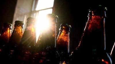 Не лезь к бутылке: бизнес попросил перенести маркировку пива