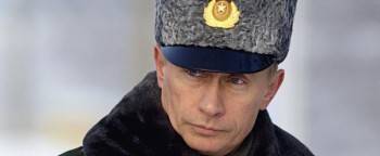 Предупреждение Путина о мировой войне, острая потребность в донорах крови и новые находки на месте крушения вертолета под Вологдой: обзор новостей дня