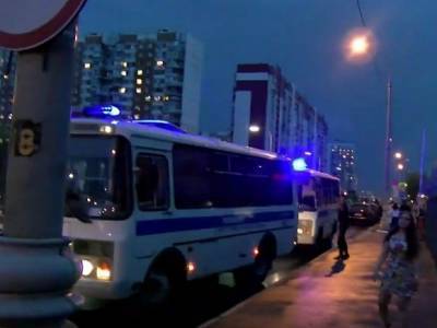 СМИ: В Москве задержанных после 23 января держат в автозаках, потому что в спецприемниках нет мест