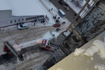 В Екатеринбурге возле мечети горело офисное здание: эвакуировались 50 человек