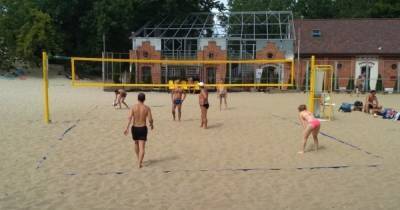 В Зеленоградске благоустроят площадки для пляжного волейбола
