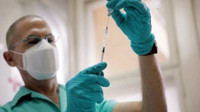 Генсек ООН рассчитывает на скорейшее одобрение российской вакцины в ВОЗ