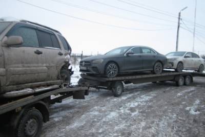 Угнанные «лакшери» автомобили пытались вывезти через Оренбургскую область