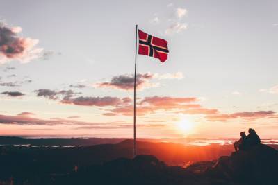 Норвегия закроет границы для туристов из-за коронавируса