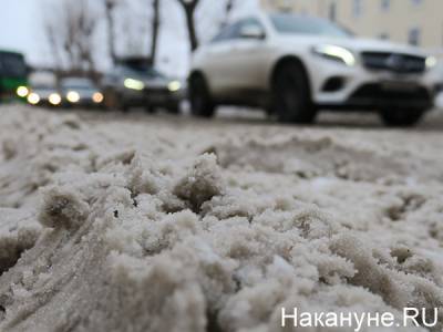Фуры PepsiCO мешают уборке проспекта Космонавтов от снега - nakanune.ru