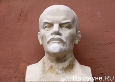 Жизнь наладилась? На Украине снесли последний памятник Ленину