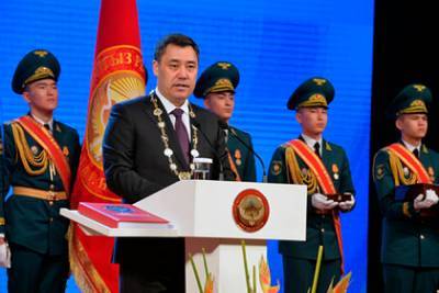 Президент Киргизии поблагодарил Россию и пообещал вести многовекторную политику