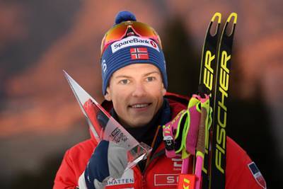 Норвежский лыжник посчитал стычку Большунова с финским соперником веселой