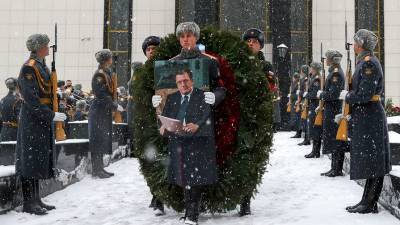 В Москве прощаются с бывшим вице-премьером РФ Приходько