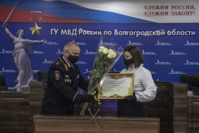 Глава МВД наградил в режиме онлайн волгоградскую медсестру